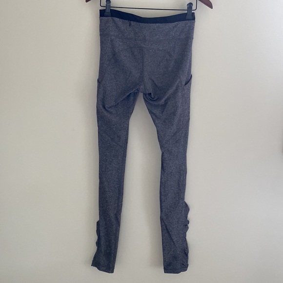 Lululemon Speed Tight V Leggings - Picture 4 of 4